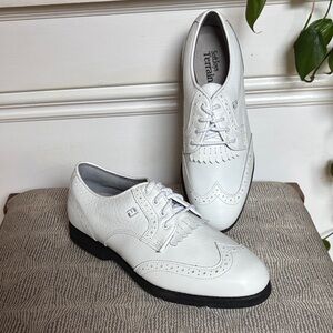 Footjoy White Leather Wingtip Women’s Golf Shoes 6.5